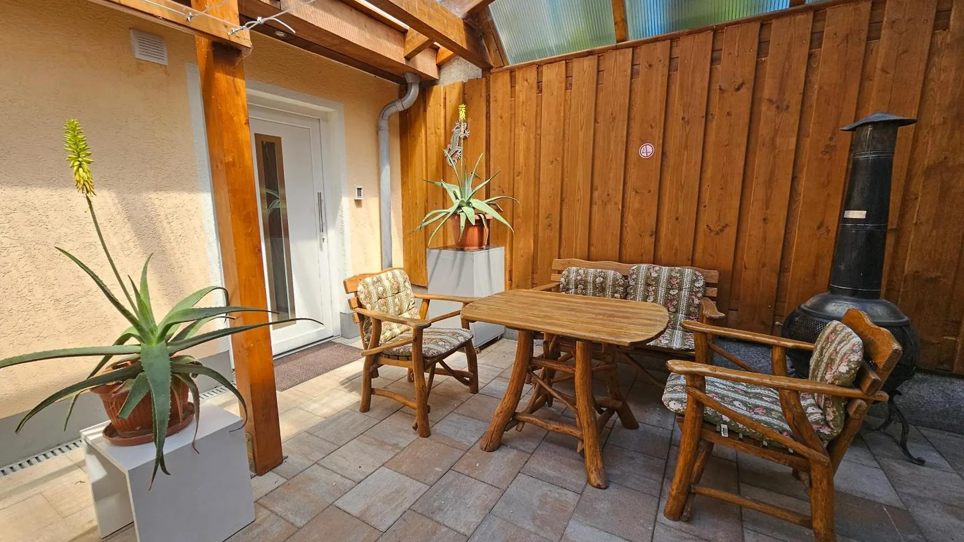 Ferienwohnungen Lerchl Dachau Apartman